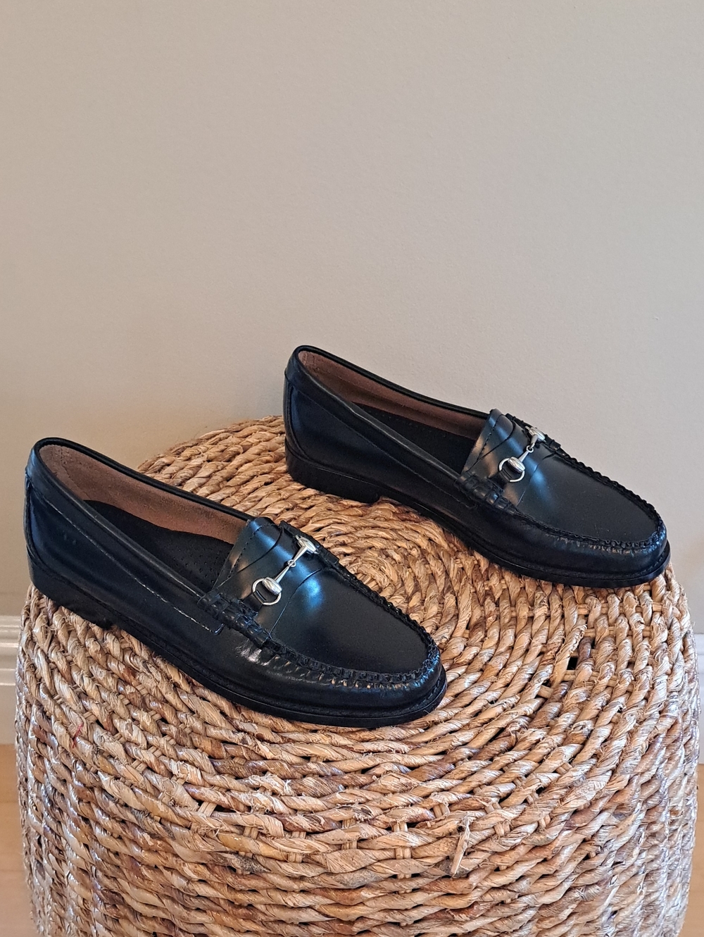 NWOT G.H. Bass Weejuns Womens Lianna Black Leather Silver Metal Bit Loafers 8